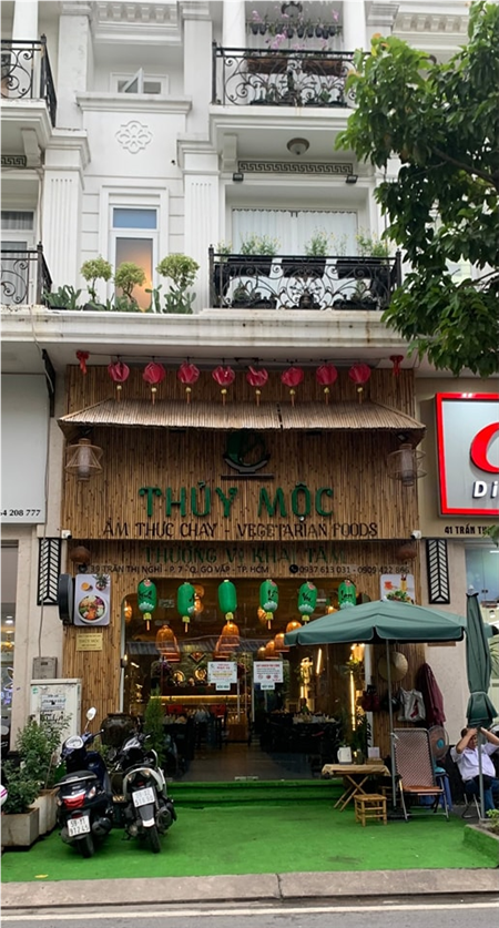 thuy-moc-khong-gian-quan-13